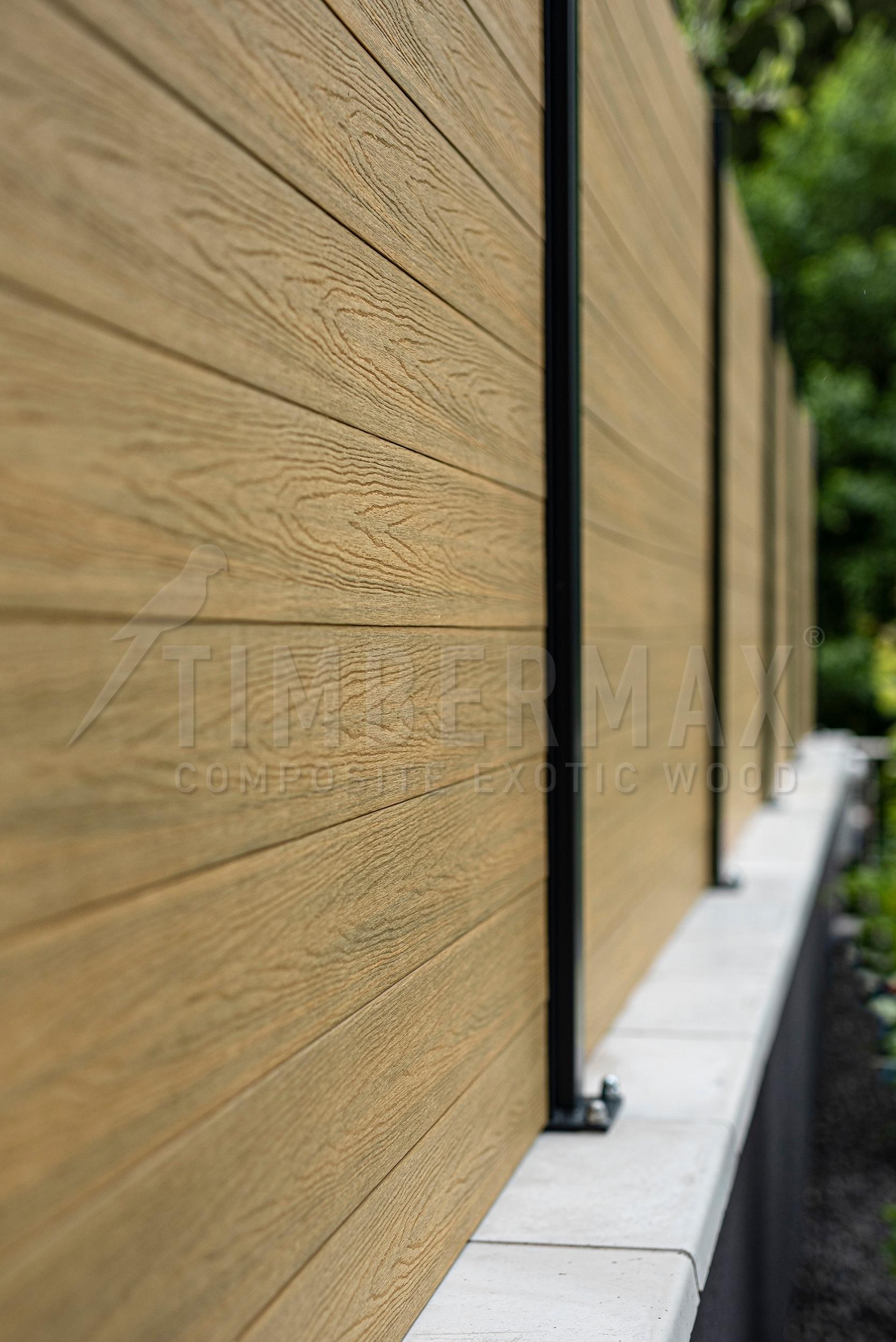 composite panels for the facade with a wood-look surface on the ventilated facade