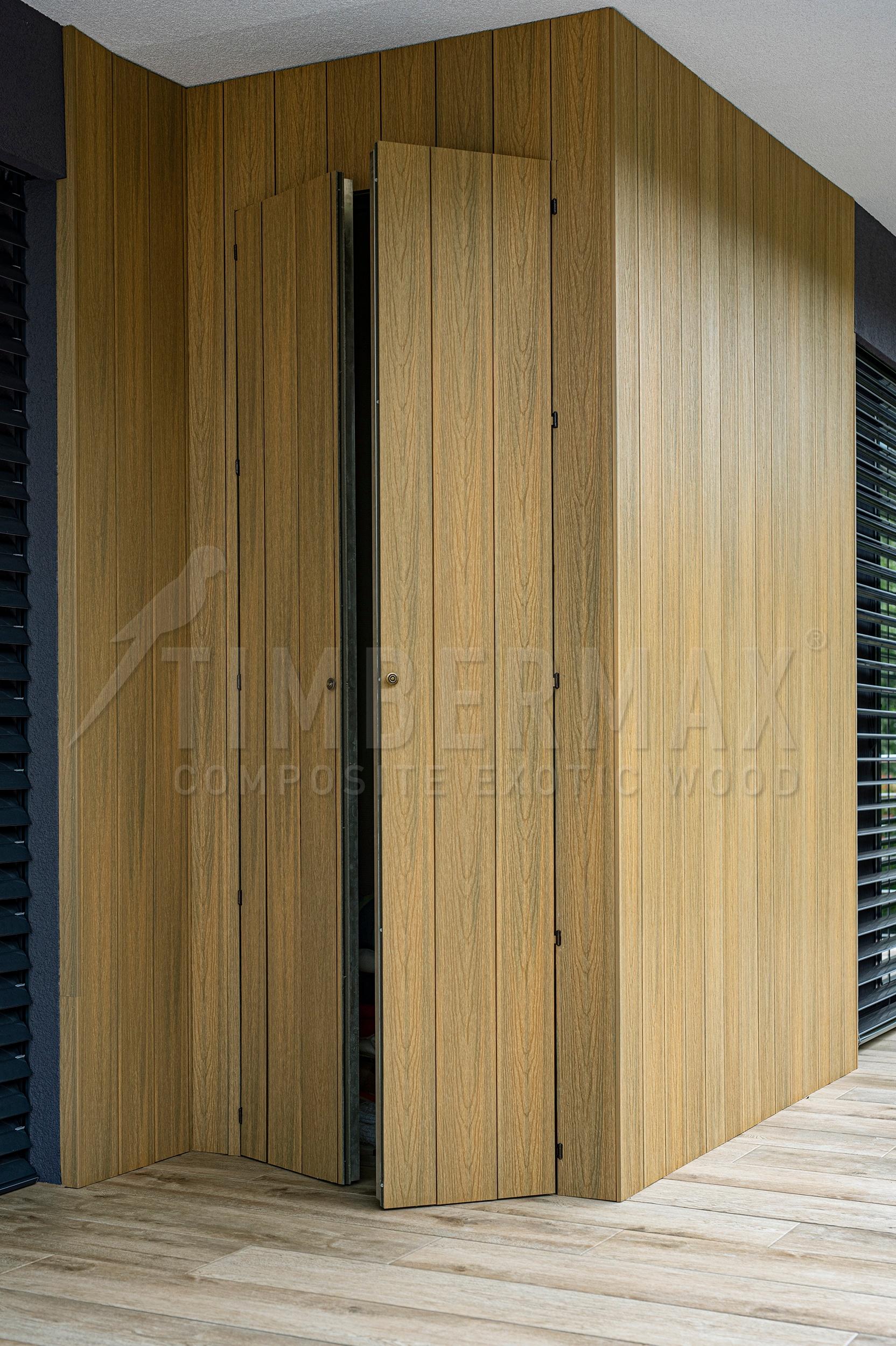 composite panels for the facade with a wood-look surface