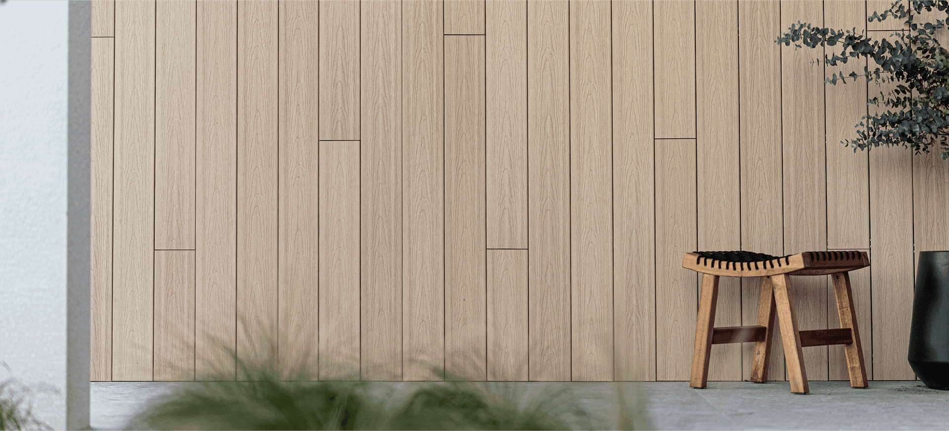 Wooden wall made of Timbermax composite materials