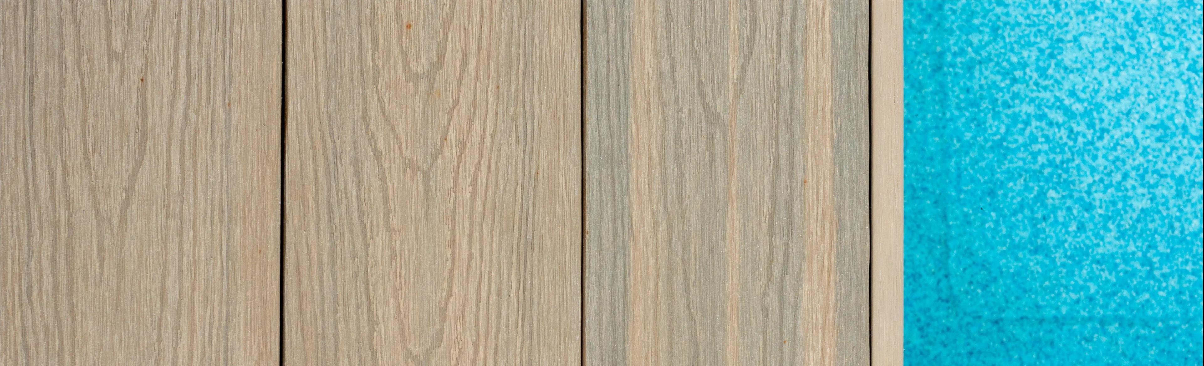 Podkoštrukcia pod terasové dosky Timbermax v okolí bazénov.